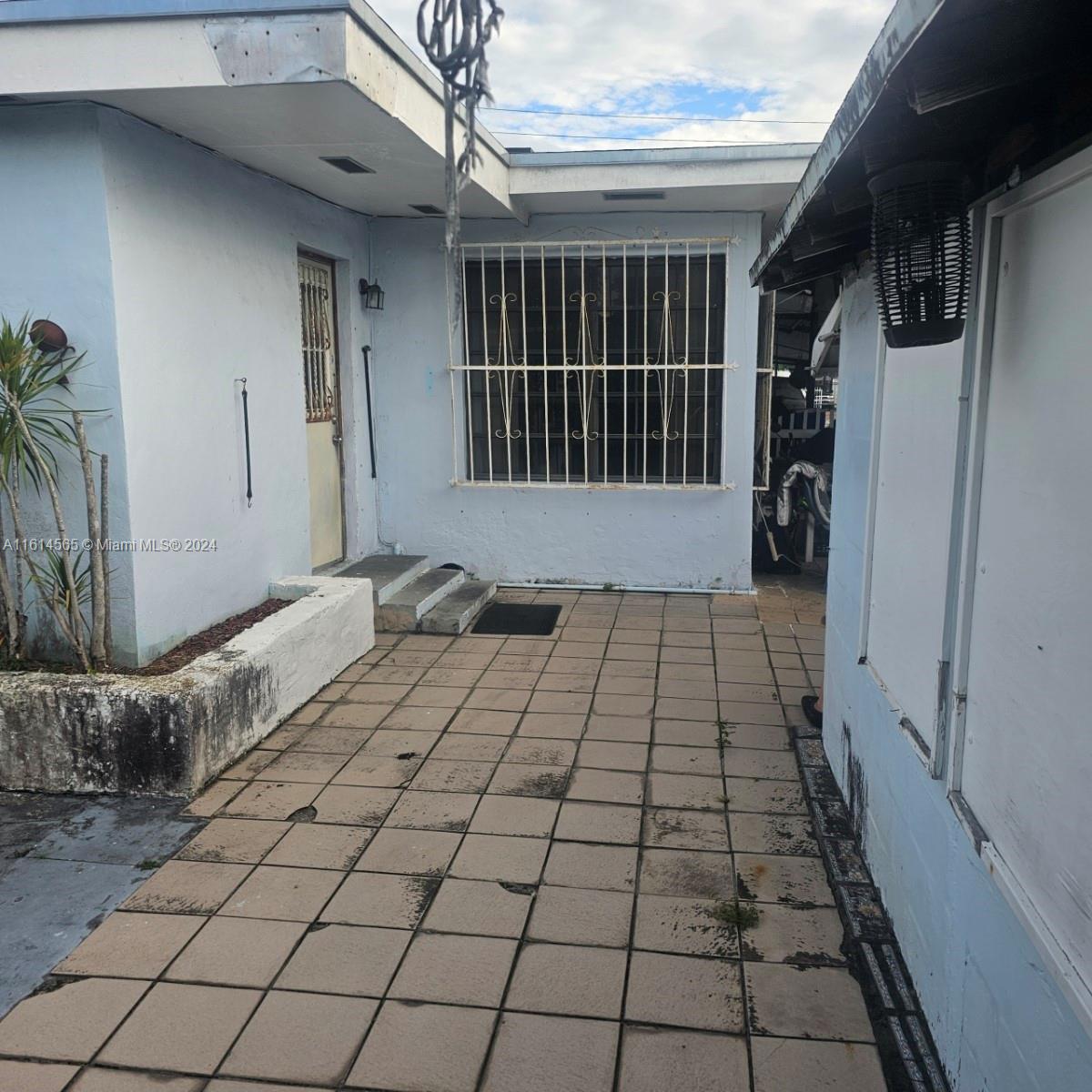 RICMAR HEIGHTS - Residential