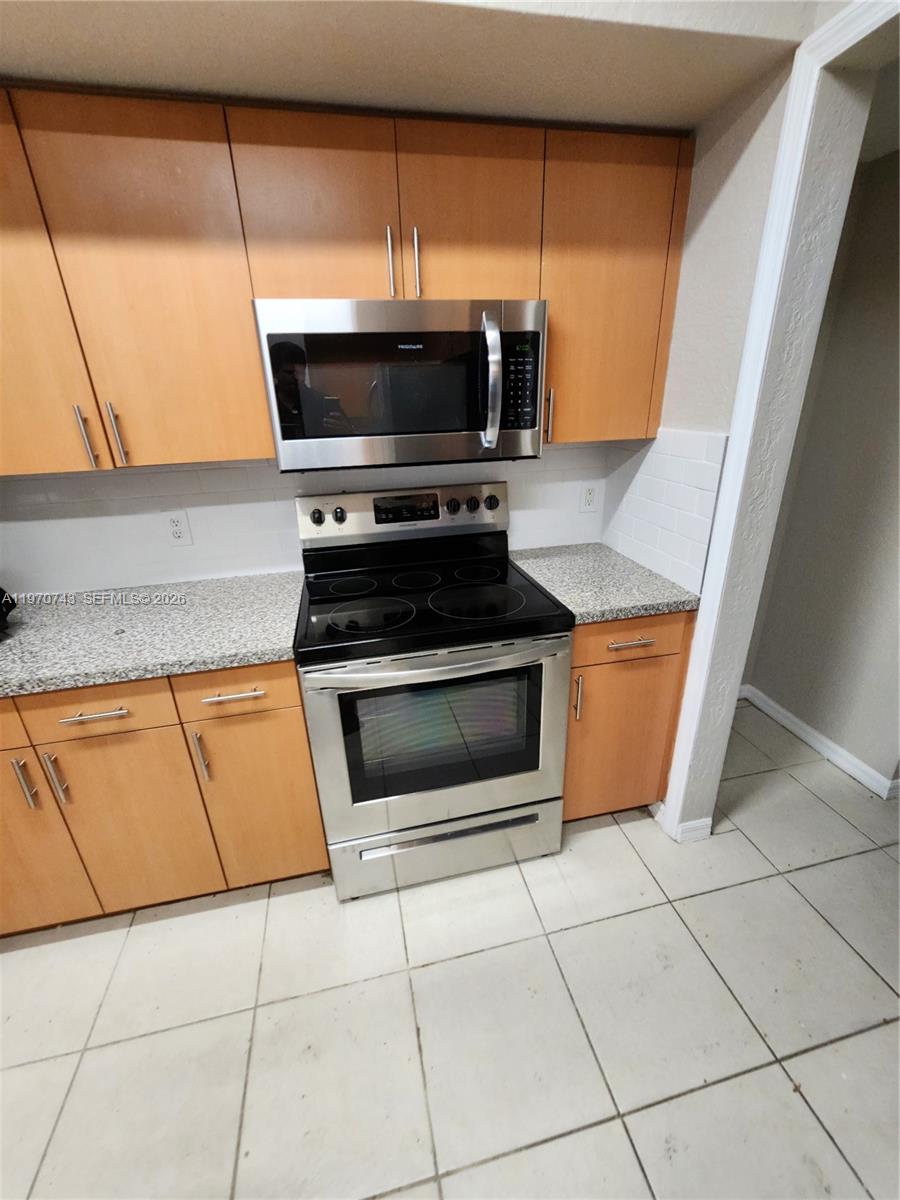 BELMONT AT NORTH LAUDERDA - Residential