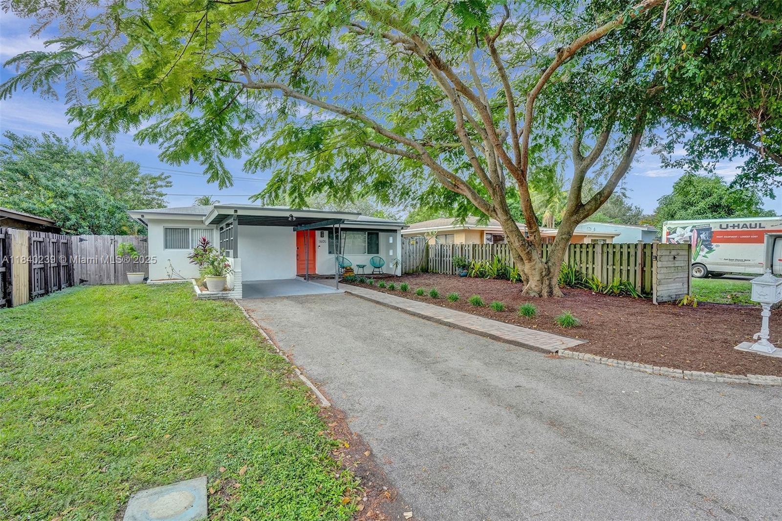 1605 NW 7th Ter