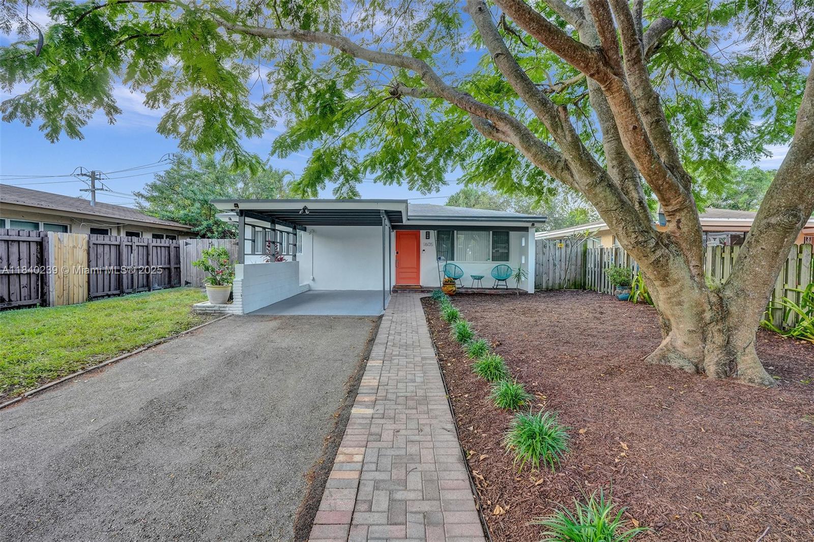 1605 NW 7th Ter