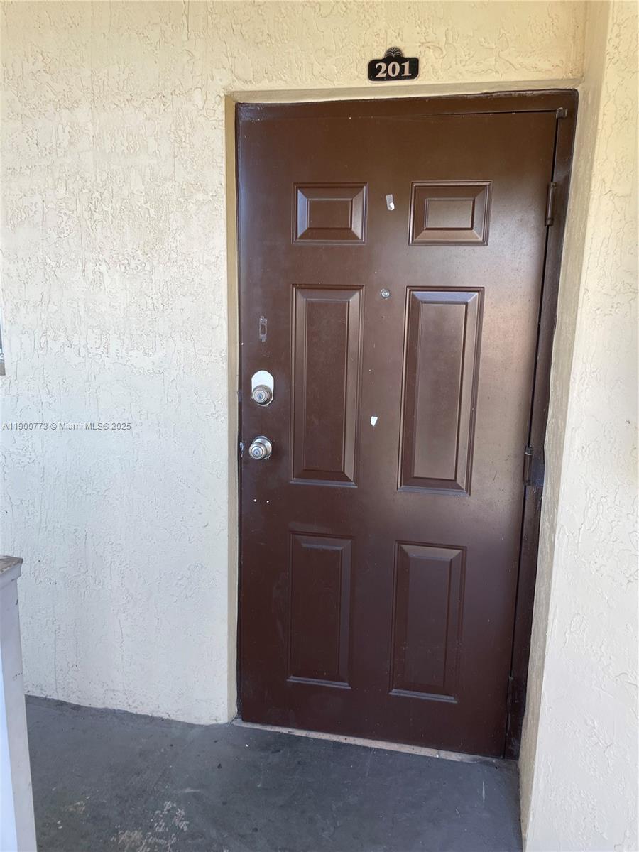 2835 SE 16th Ave 201, Homestead, FL, 33035/$239,900 1 2835 SE 16th Ave 201
