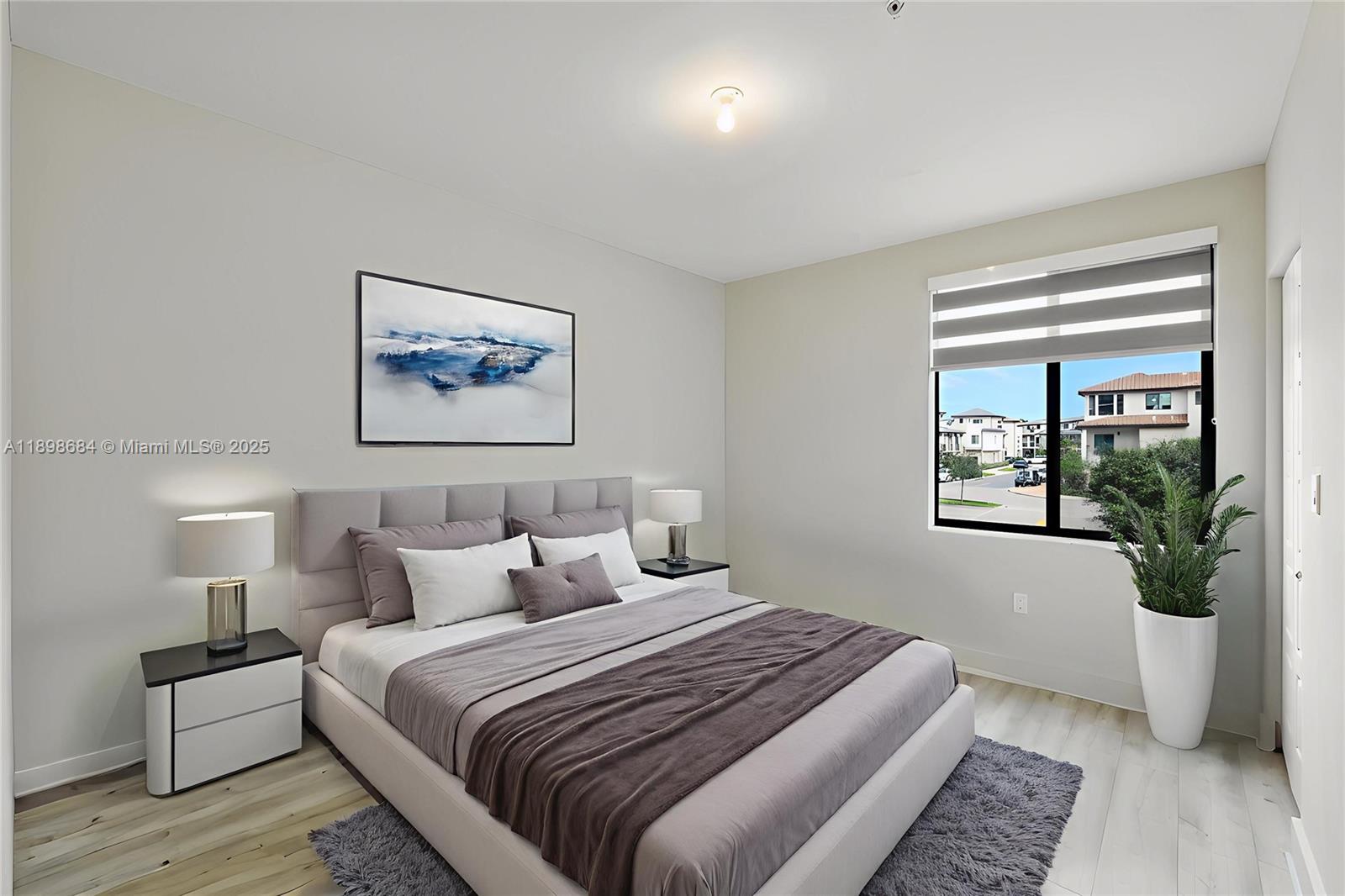 DOWNTOWN DORAL SOUTH PHAS - Residential Lease