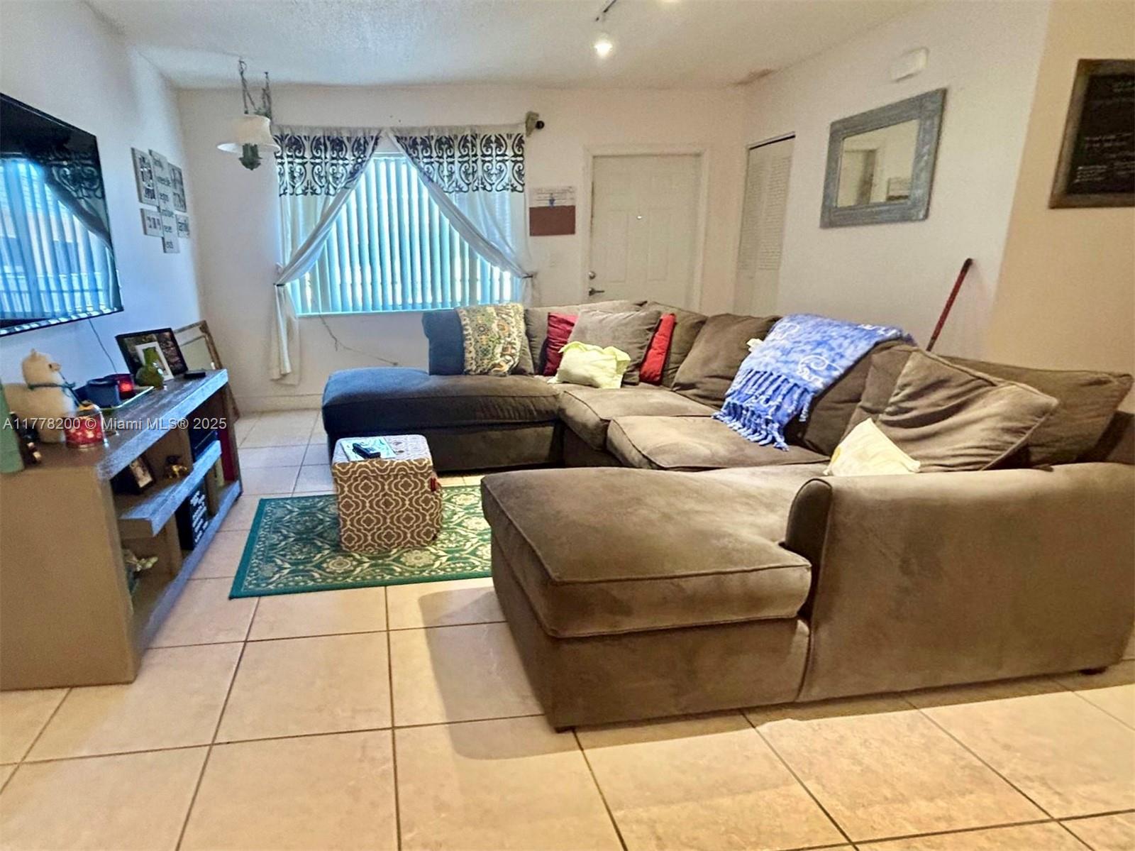 Property for Sale at 7910 Taft St 303, Pembroke Pines, Miami-Dade County, Florida - Bedrooms: 1 
Bathrooms: 1  - $165,000