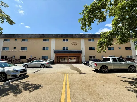 7910 Taft St Unit 303, Pembroke Pines, FL 33024 - MLS#: A11778200