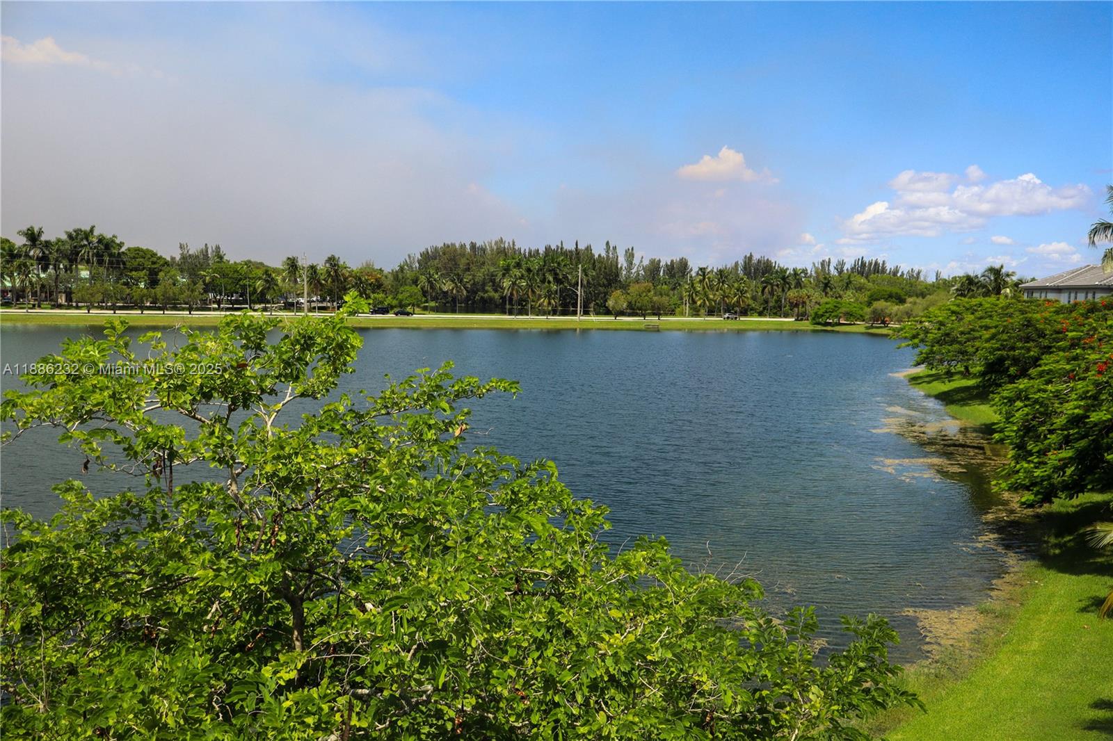 VILLAS DE TUSCANY CONDO - Residential Lease
