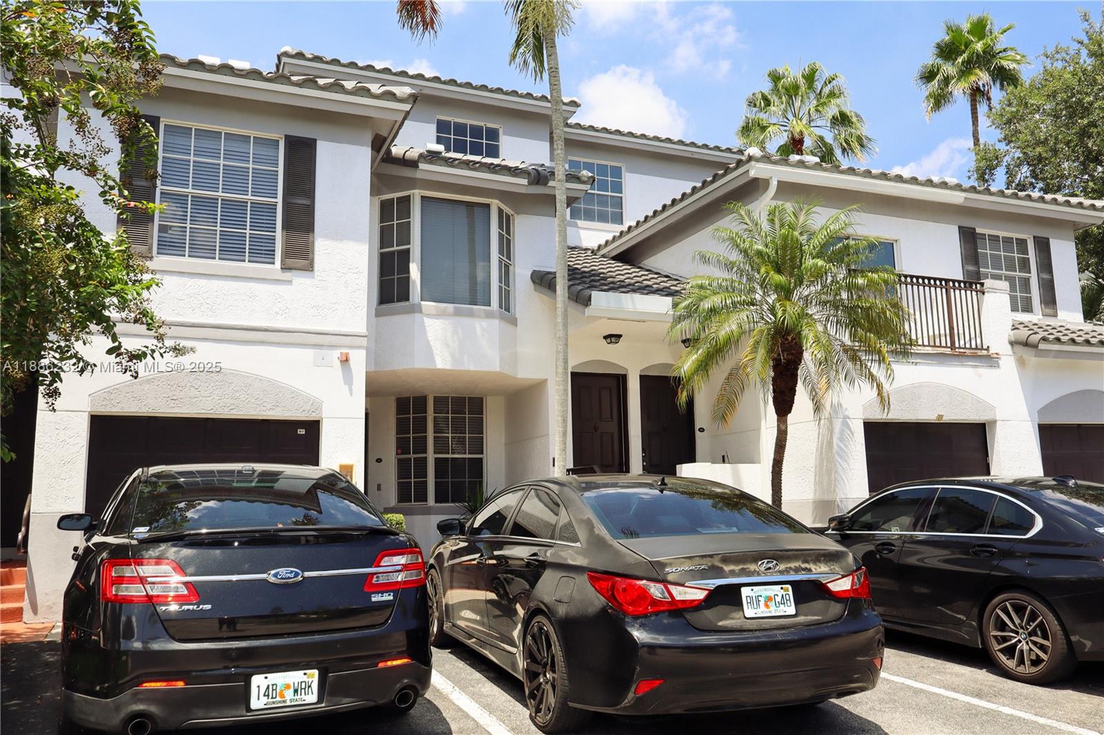 VILLAS DE TUSCANY CONDO - Residential Lease