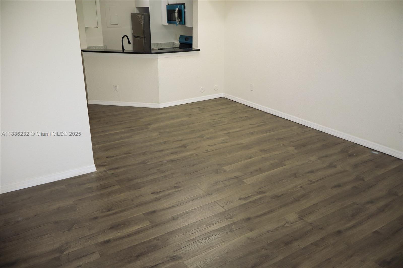 VILLAS DE TUSCANY CONDO - Residential Lease