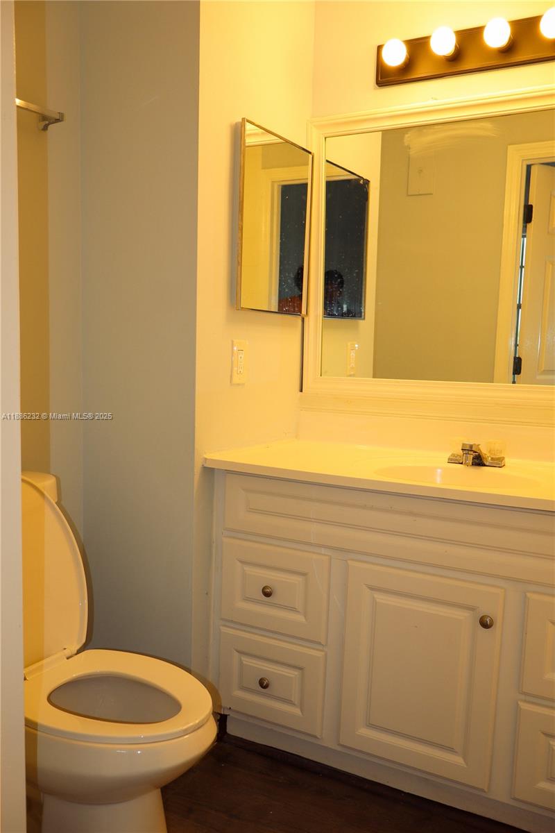 VILLAS DE TUSCANY CONDO - Residential Lease