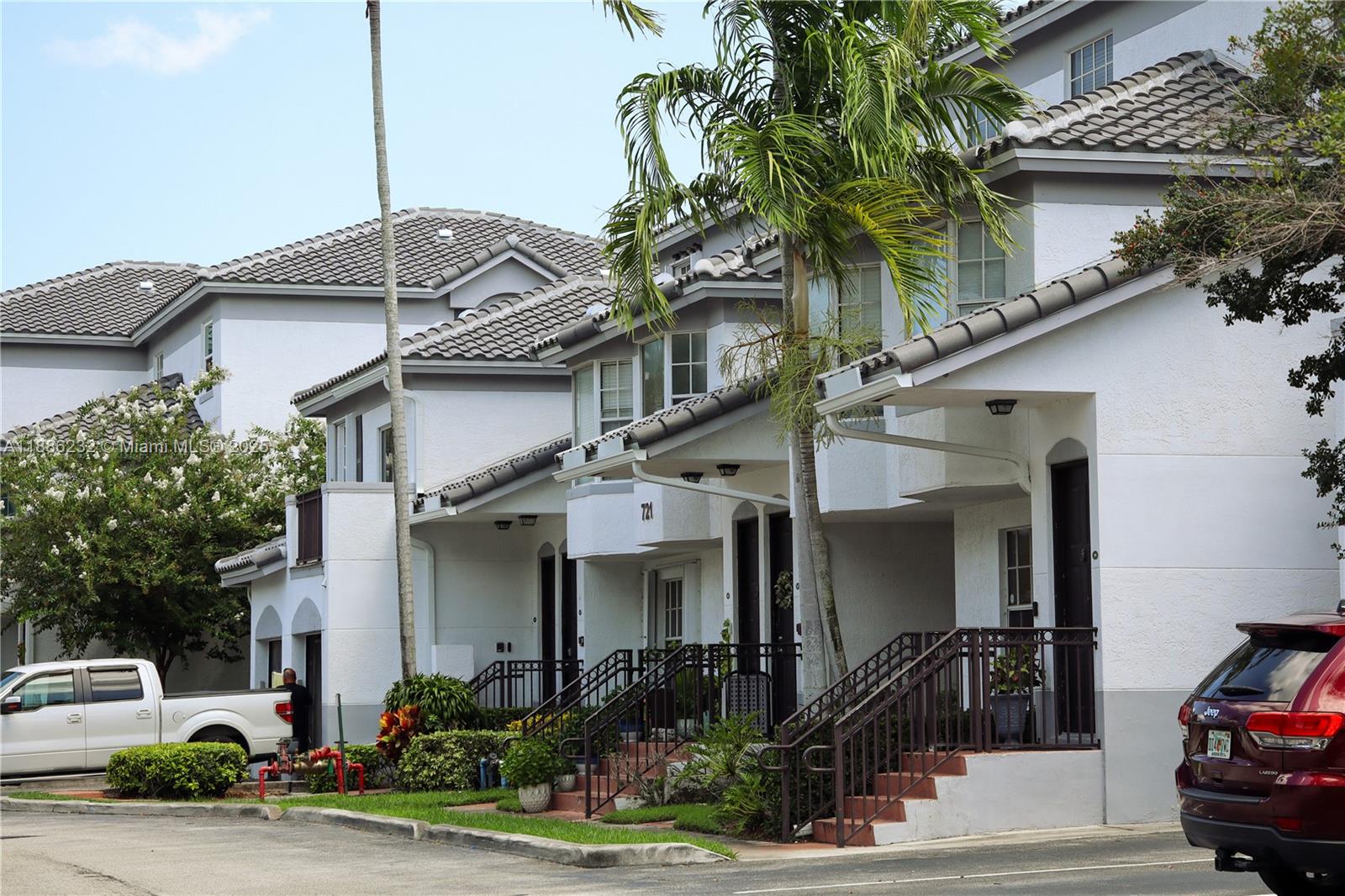 VILLAS DE TUSCANY CONDO - Residential Lease