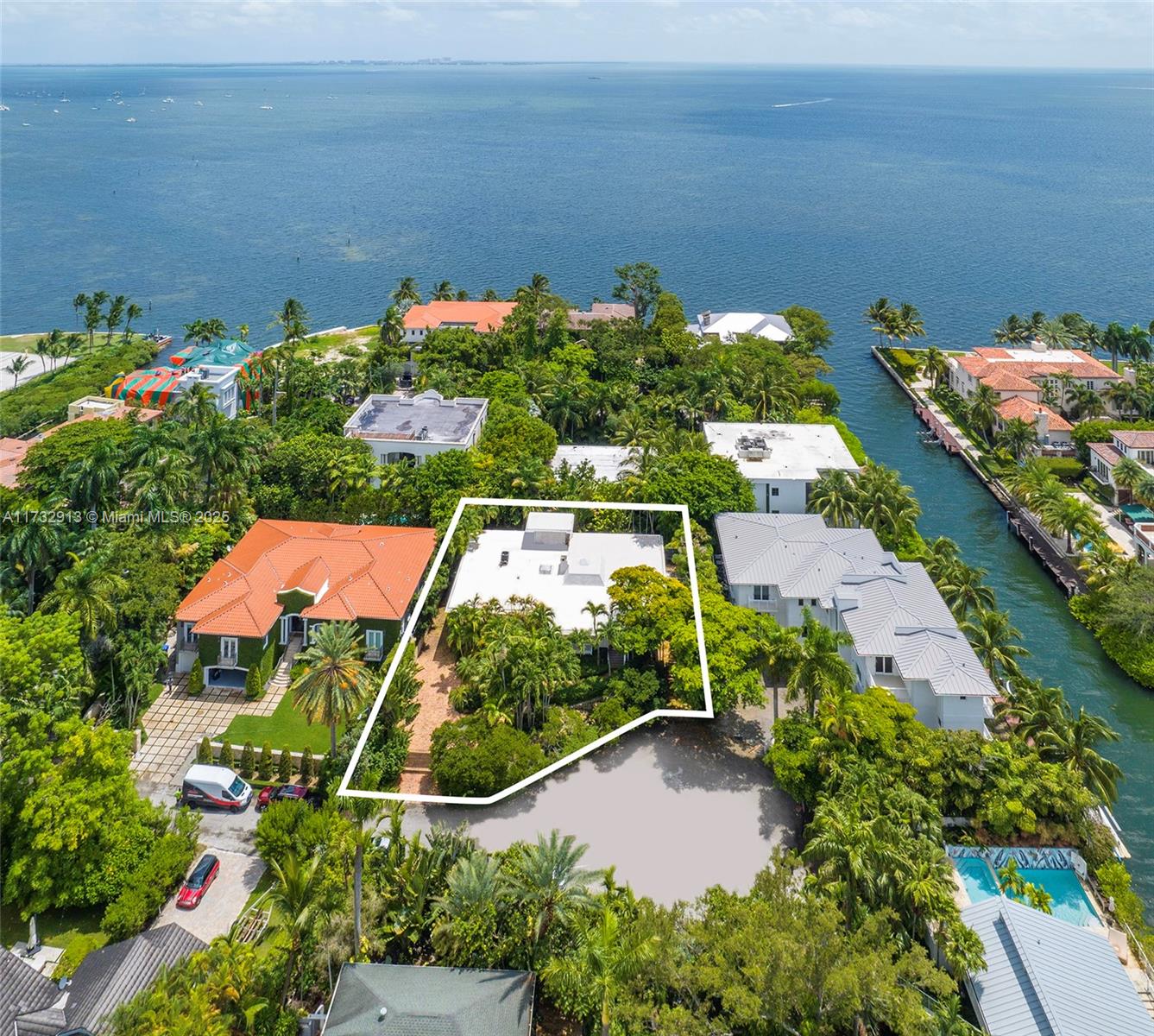3821 Carole Ct, Miami, Broward County, Florida - 4 Bedrooms  
4 Bathrooms - 