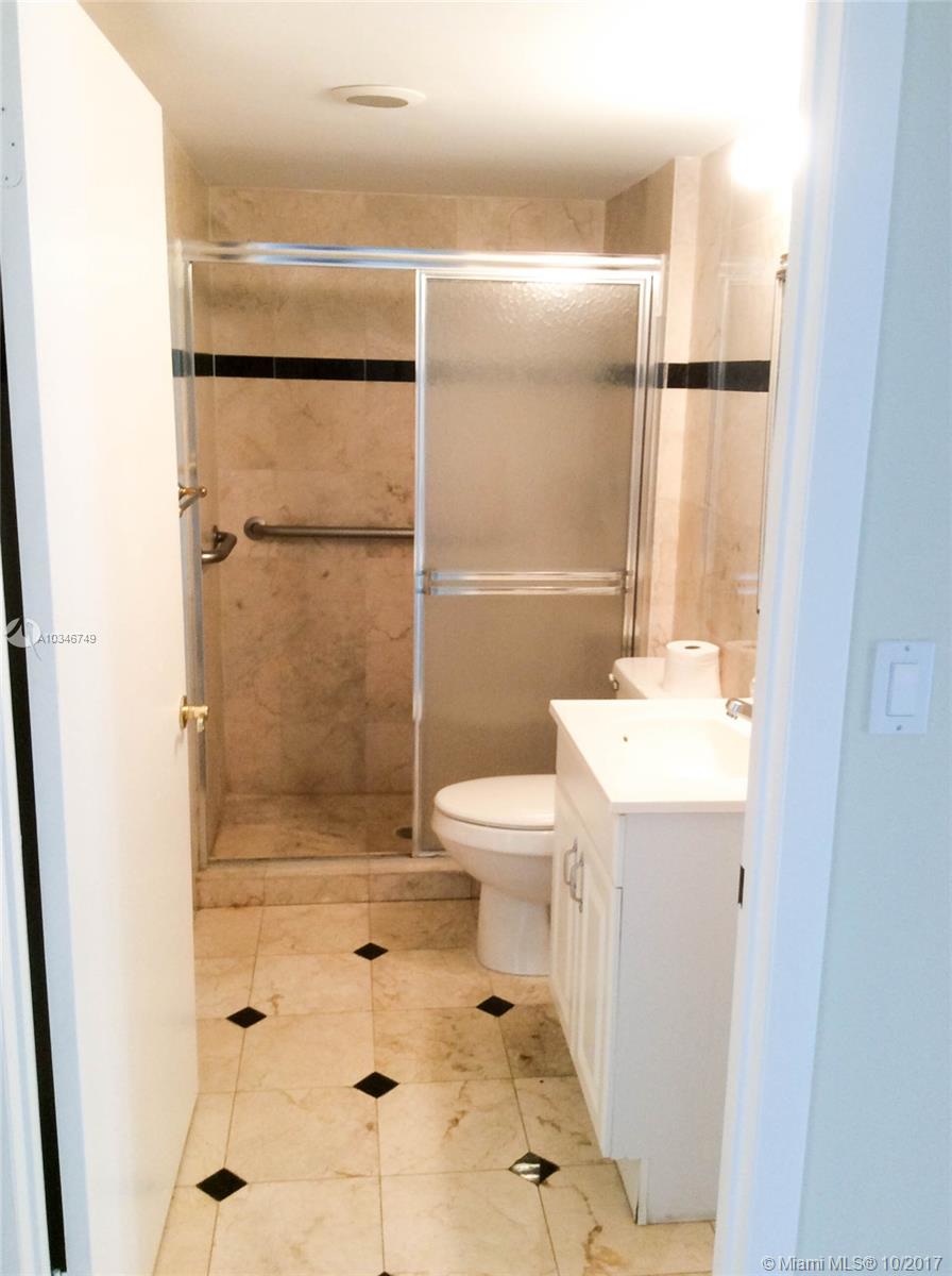 BONAVIDA CONDO - Residential Lease