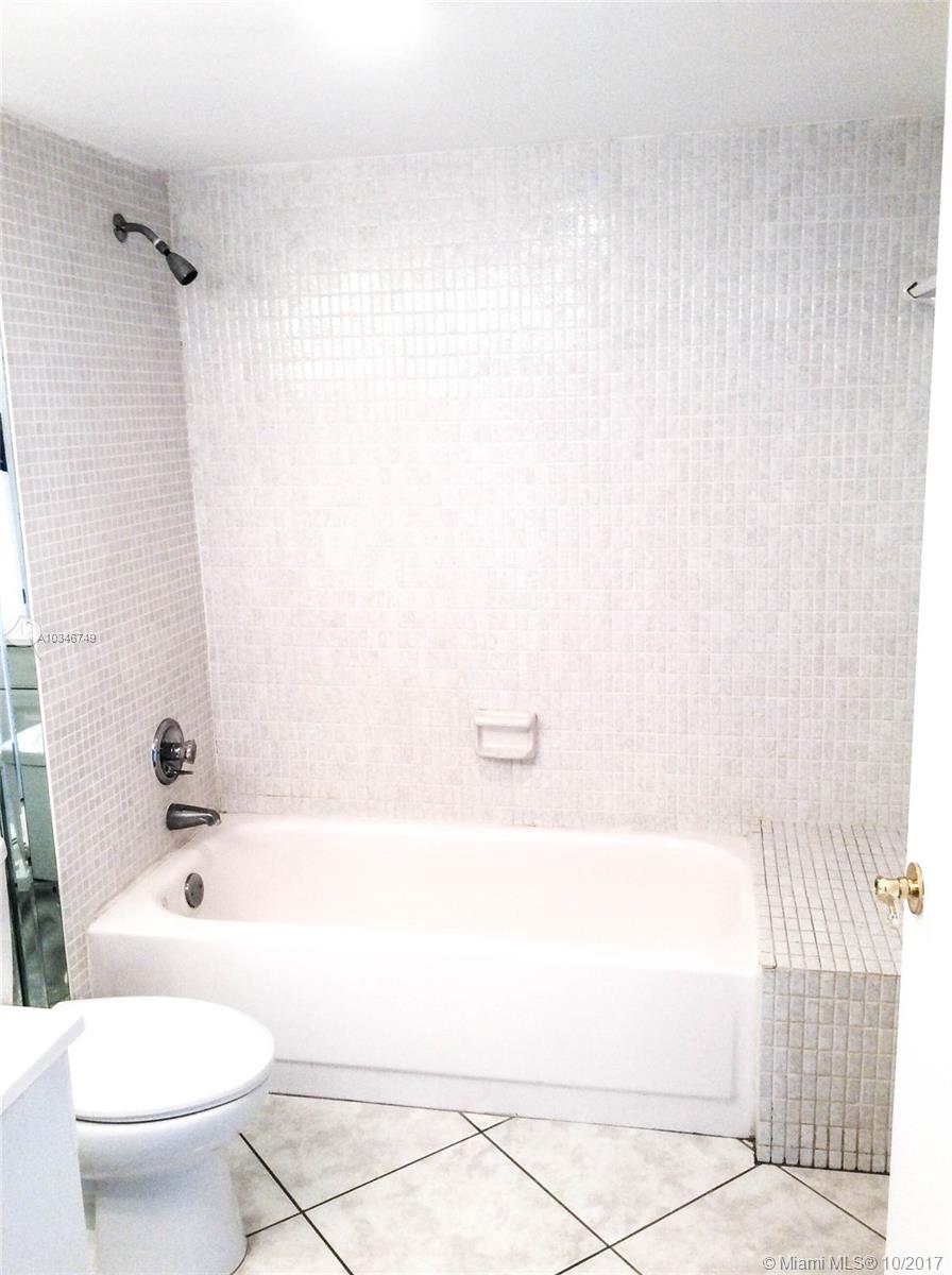 BONAVIDA CONDO - Residential Lease