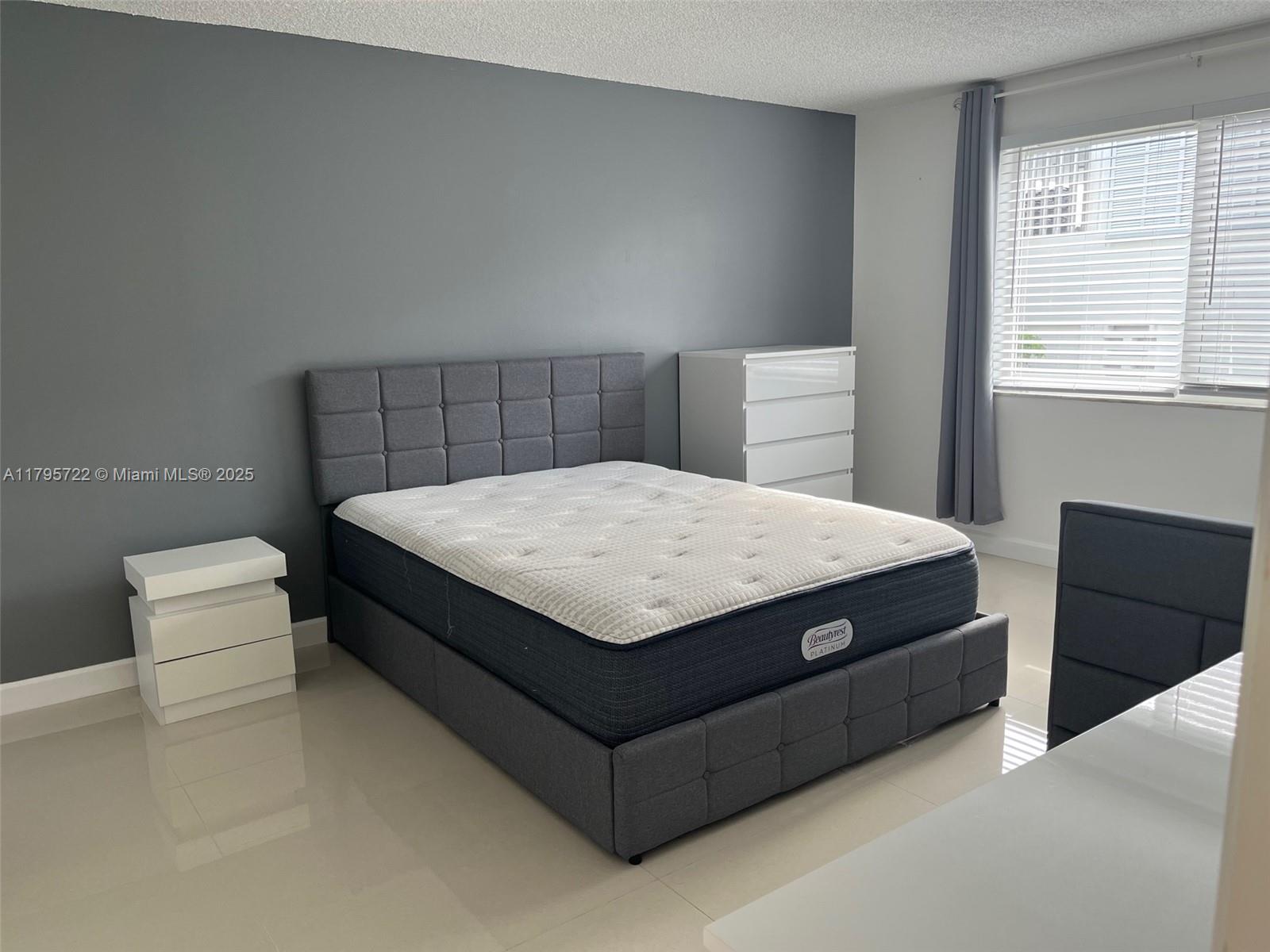 BAY VISTA CONDO - Residential