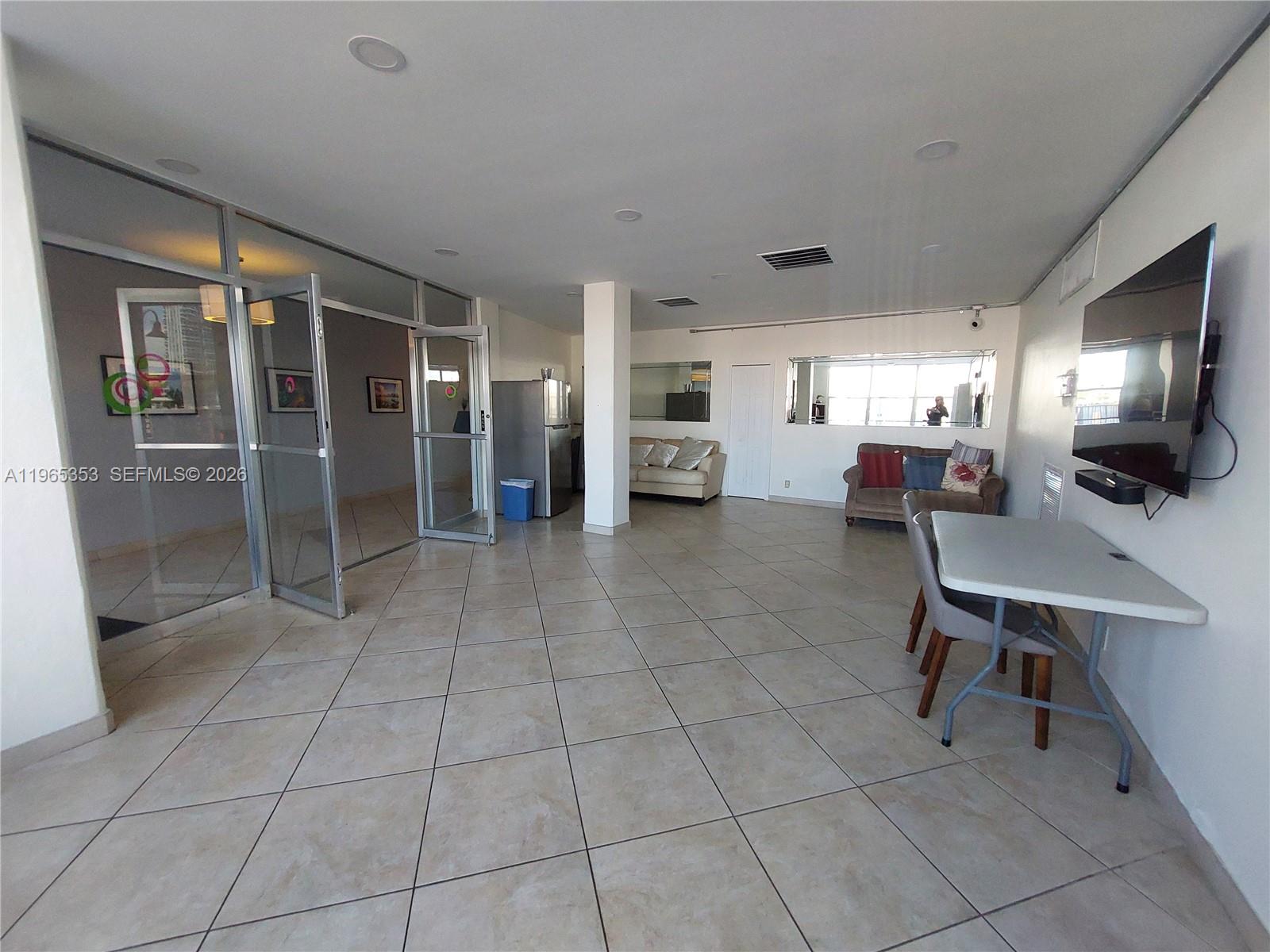 PARK LAYNE TOWERS CONDO - Residential Lease