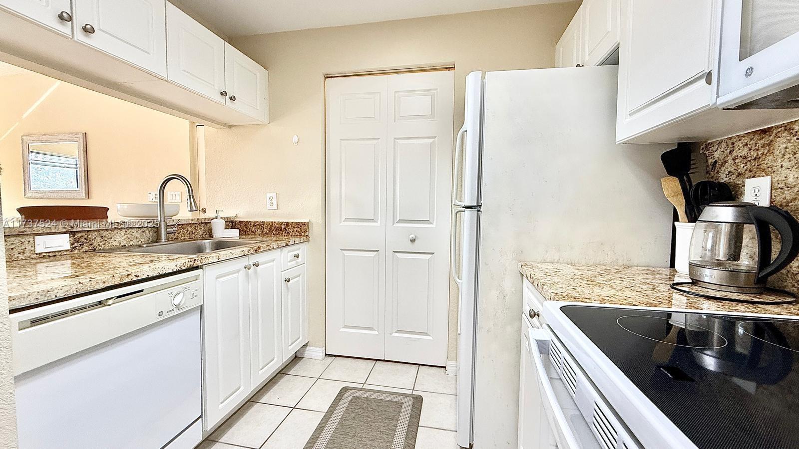 SAN MATERA THE GARDENS CO - Residential Lease