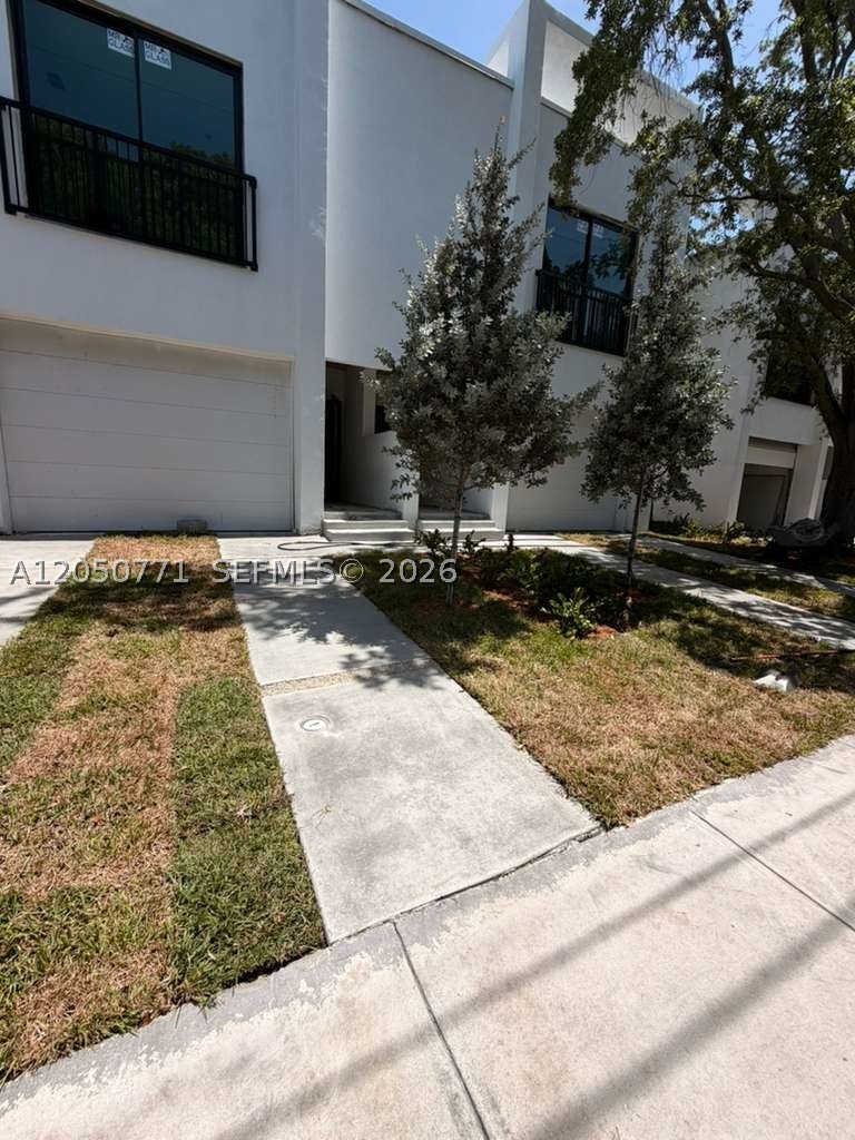 138 NW 33rd St