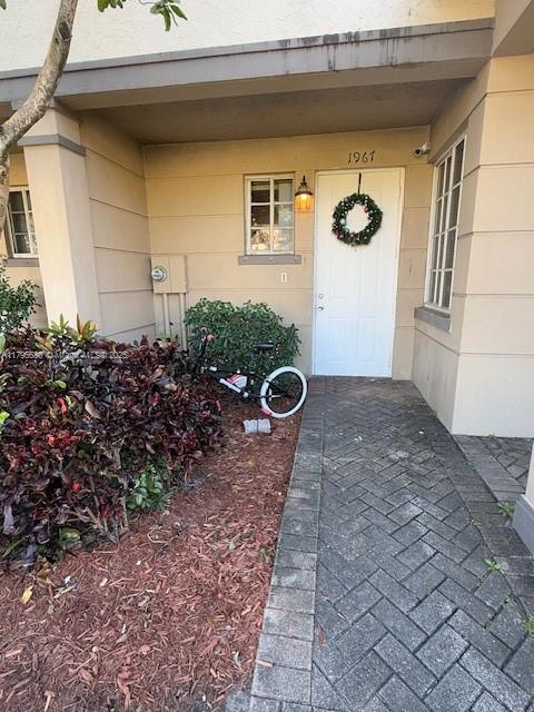 MARSH HARBOUR 3 CONDO - Residential Lease