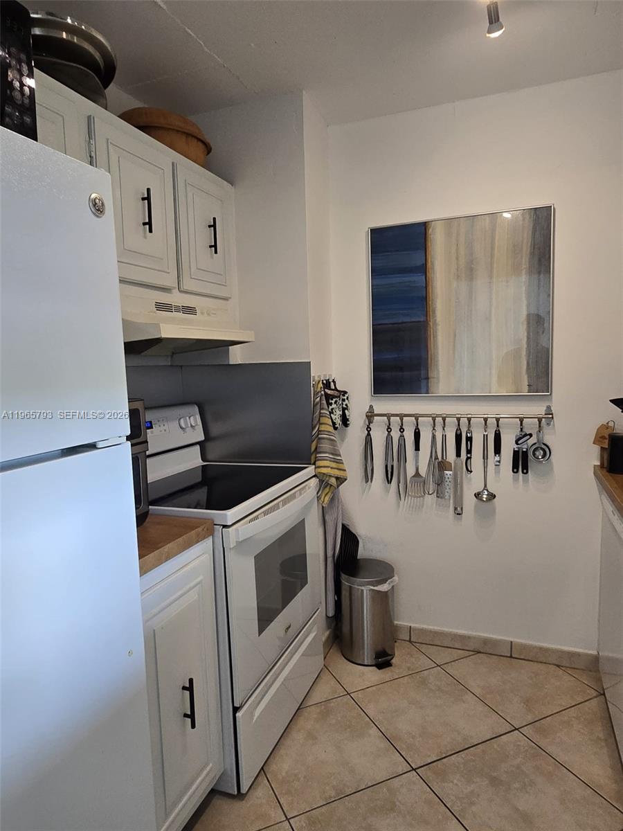 2450 NE 135th St 508