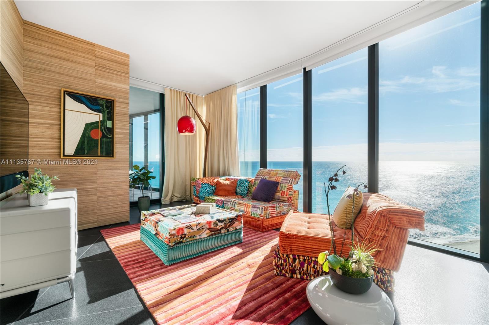 18555 COLLINS AVENUE COND - Residential