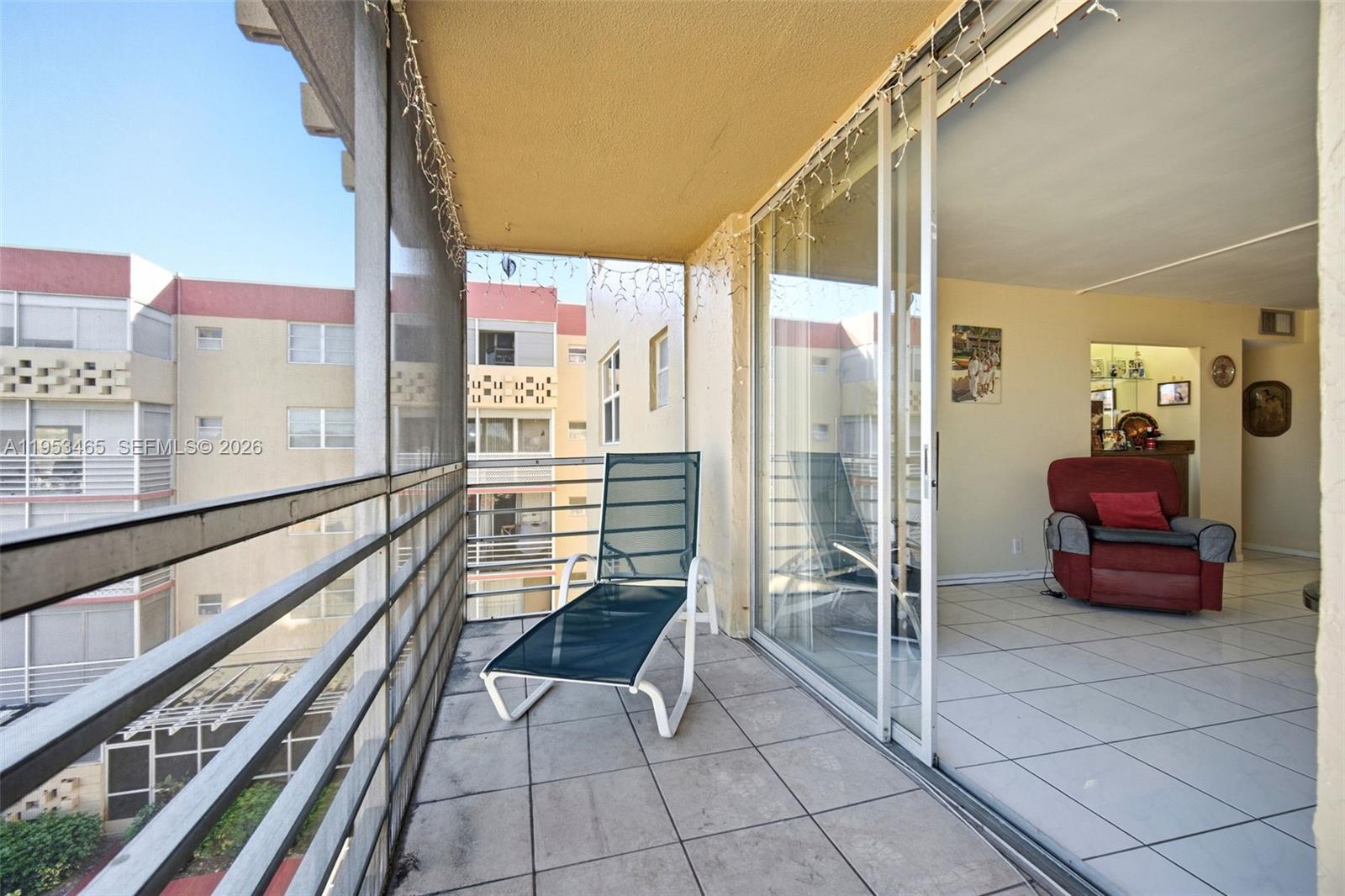 POLYNESIAN GARDENS 4 COND - Residential