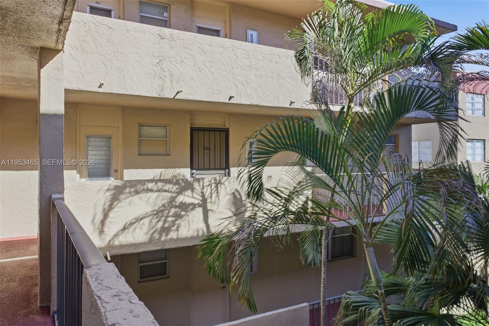 POLYNESIAN GARDENS 4 COND - Residential