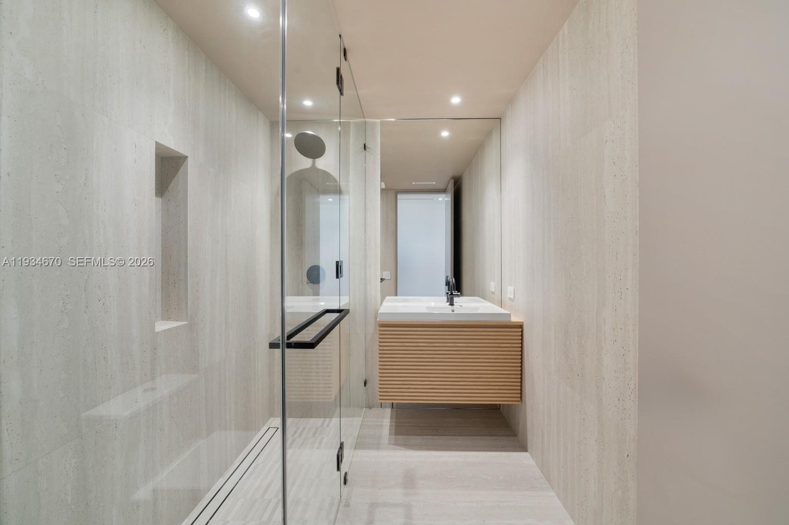 RIVIERA - Residential