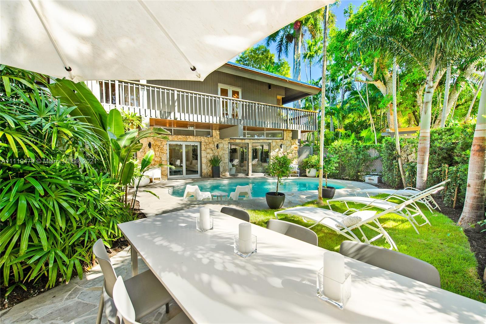 FOUR-WAY LODGE ESTATES - Residential