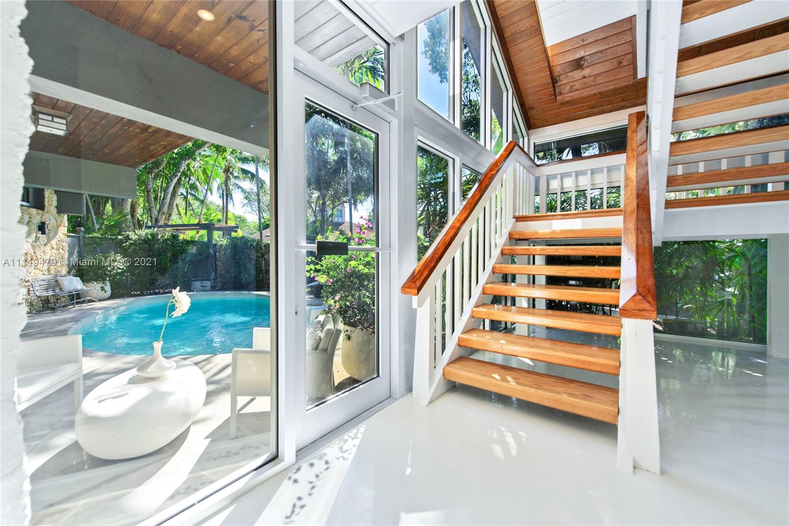 FOUR-WAY LODGE ESTATES - Residential