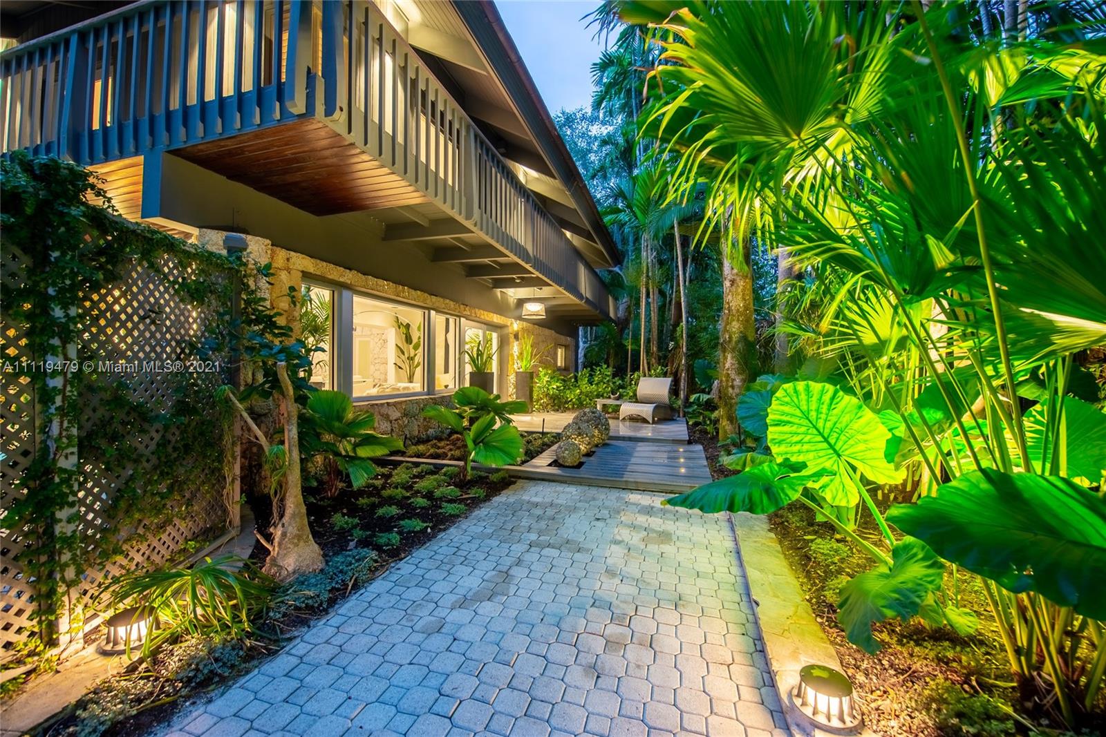 FOUR-WAY LODGE ESTATES - Residential