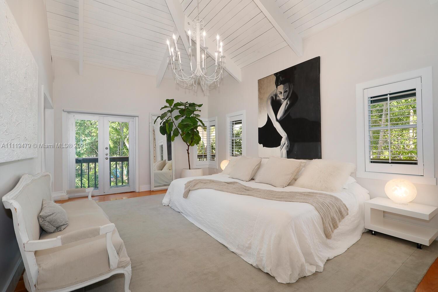 FOUR-WAY LODGE ESTATES - Residential