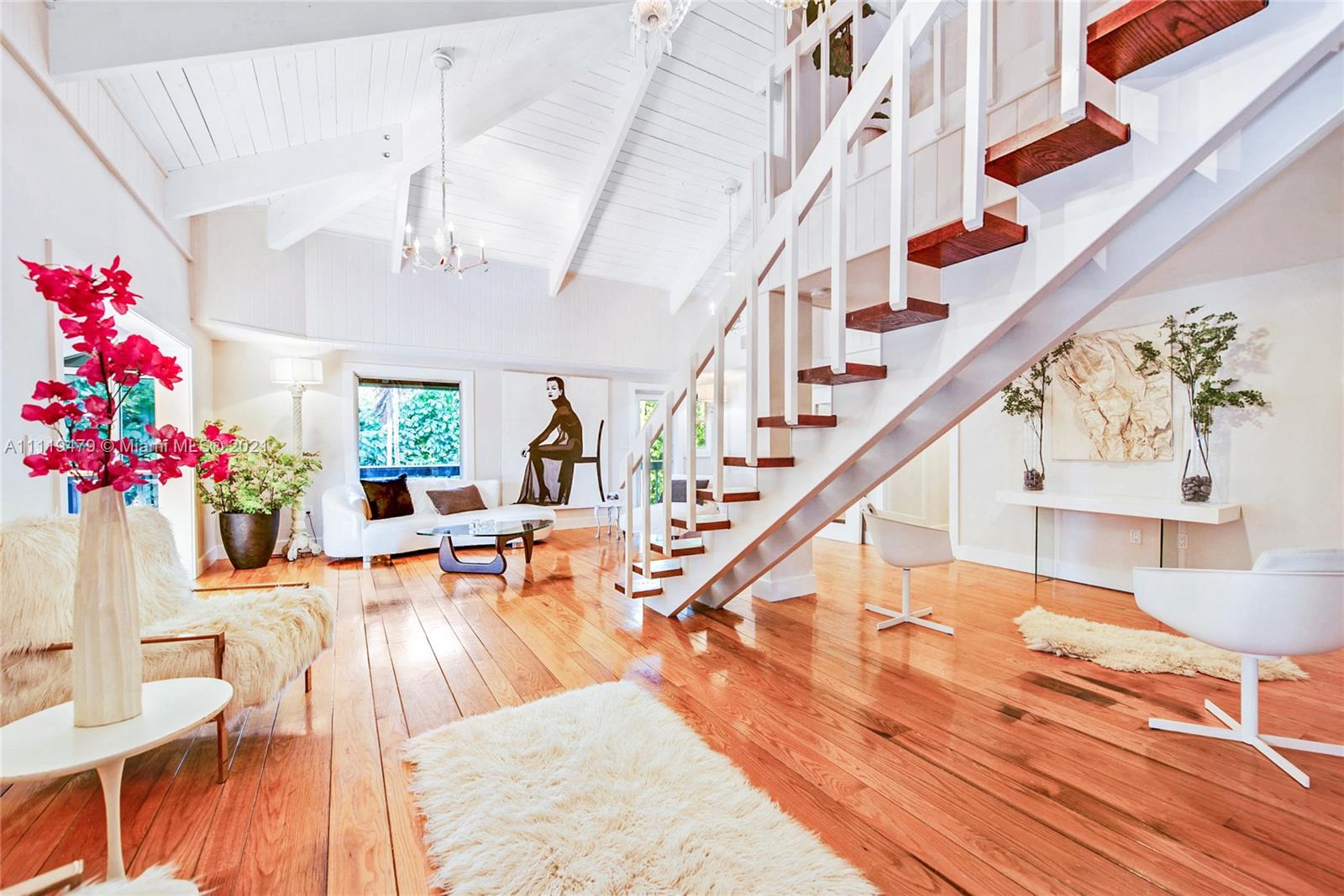 FOUR-WAY LODGE ESTATES - Residential