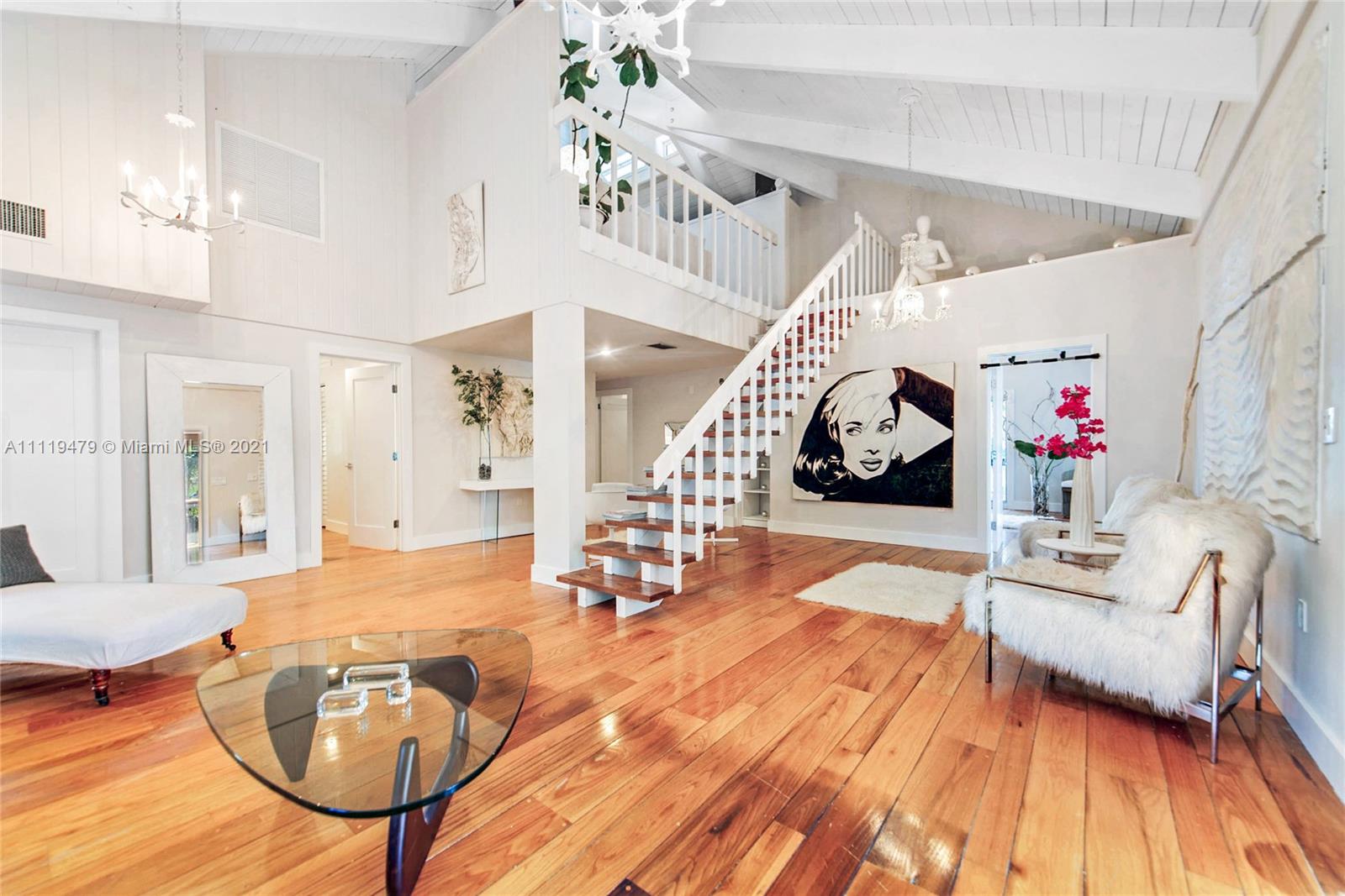 FOUR-WAY LODGE ESTATES - Residential