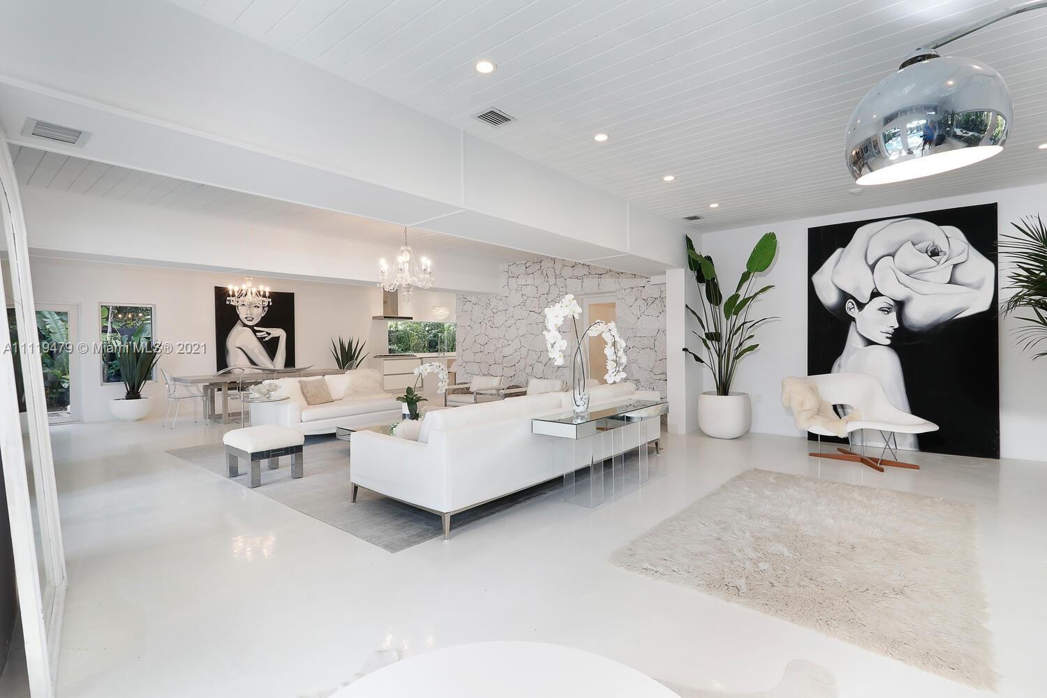 FOUR-WAY LODGE ESTATES - Residential