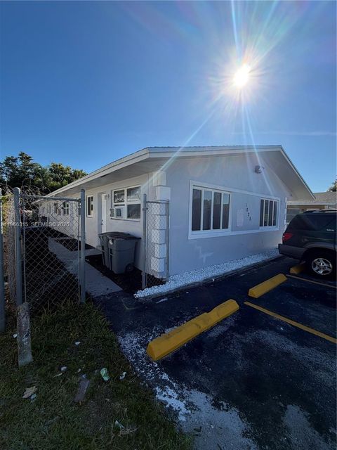 1028 NW 3rd Ave Fort Lauderdale FL 33311