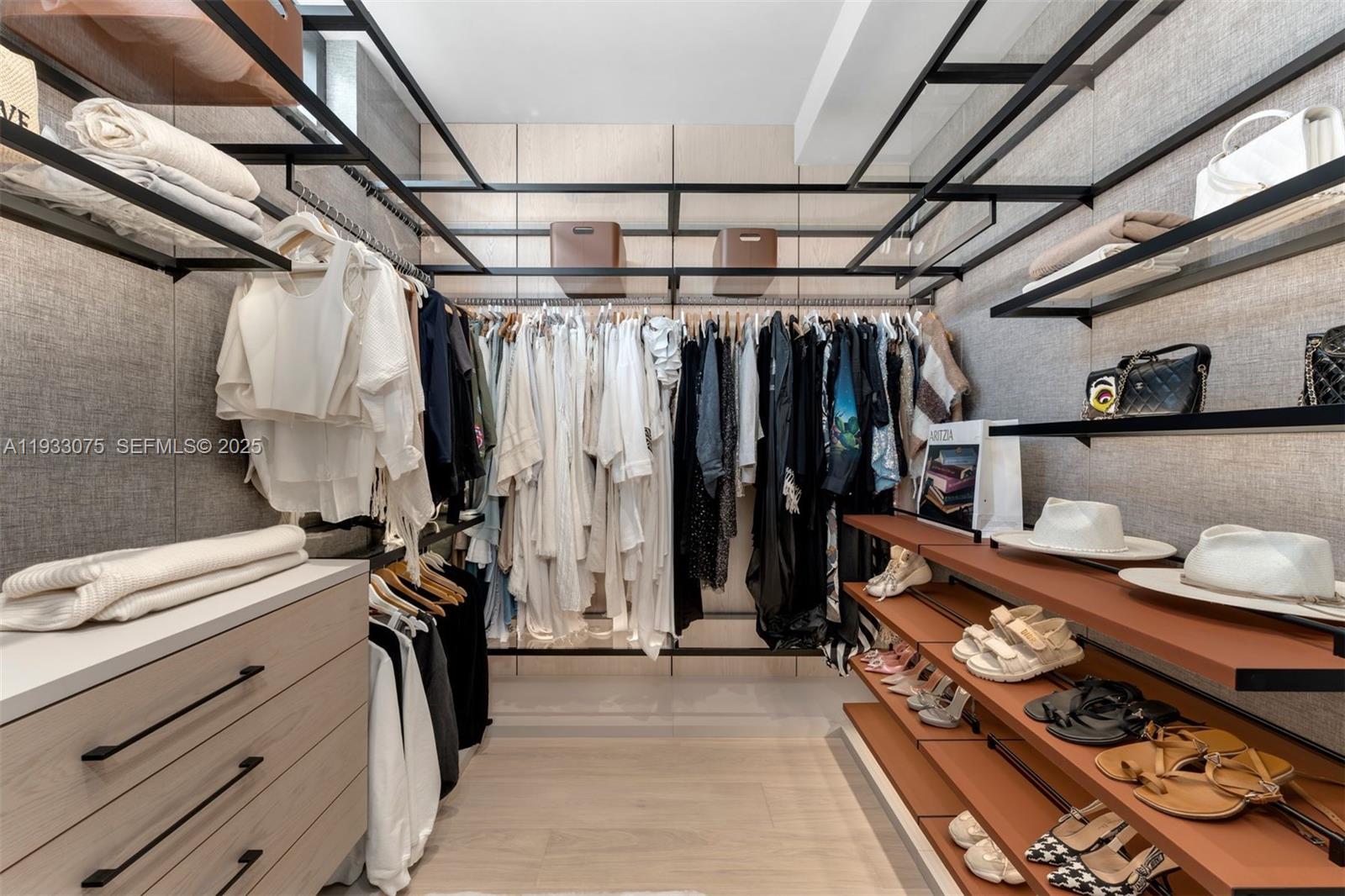 BAY POINT - Residential