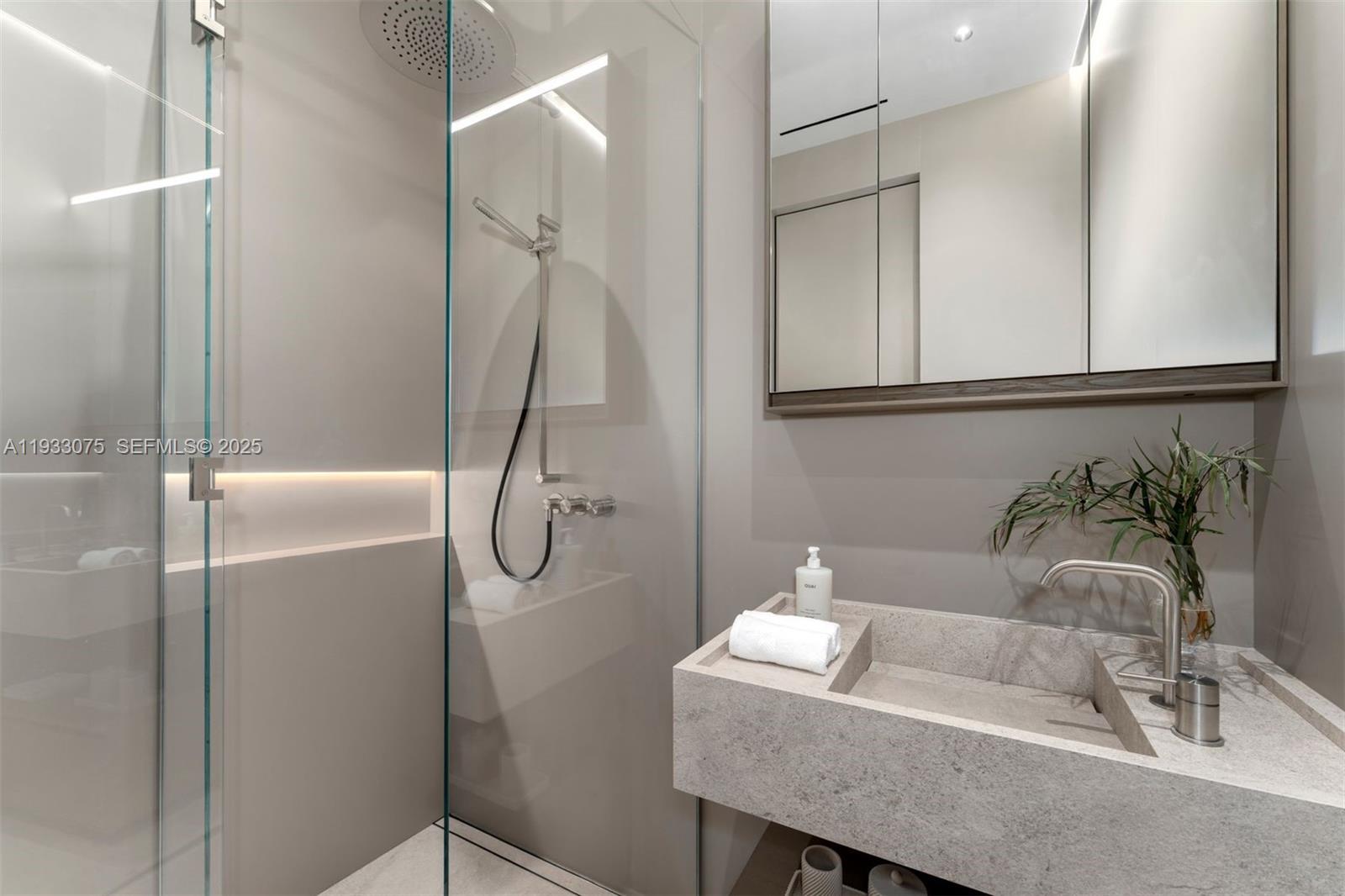 BAY POINT - Residential