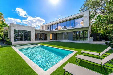 661 Melaleuca Ln Miami FL 33137