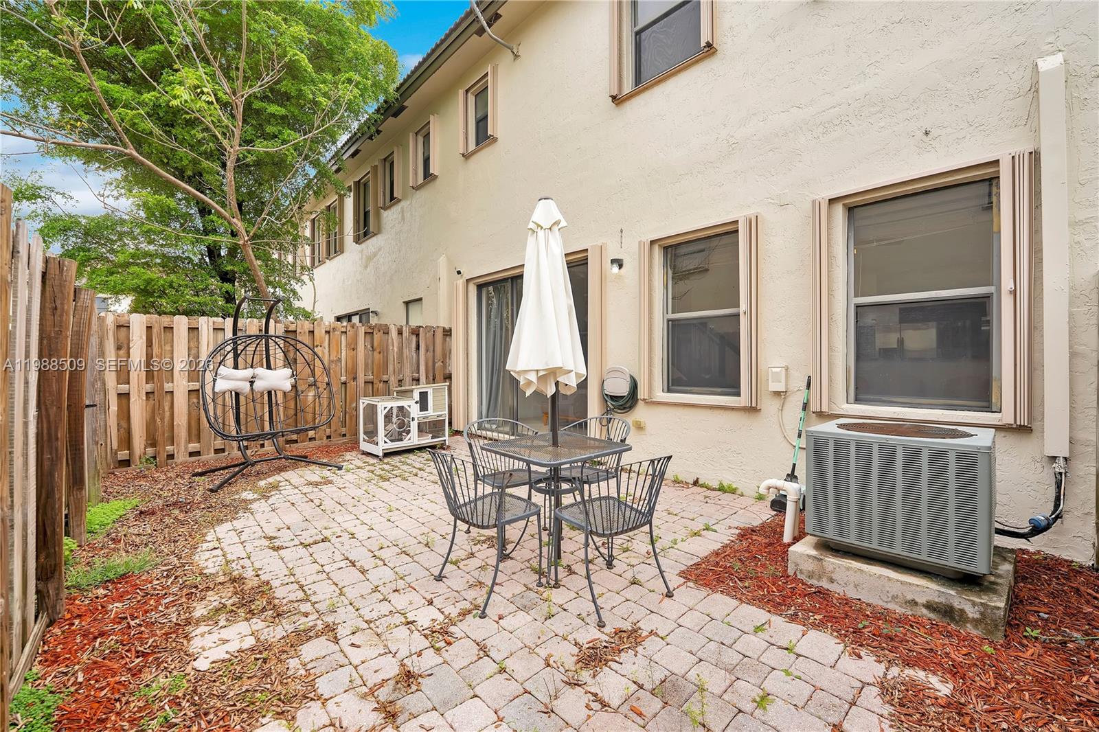 SILVER PALM EAST SEC THRE - Residential