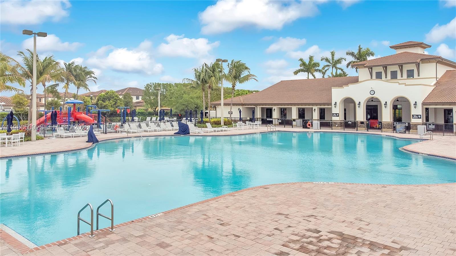 SILVER PALM EAST SEC THRE - Residential