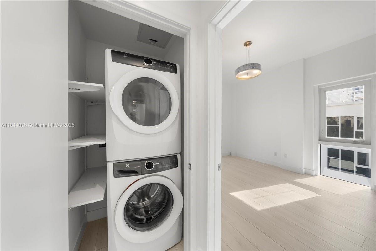 ONE BAY CONDO - Residential