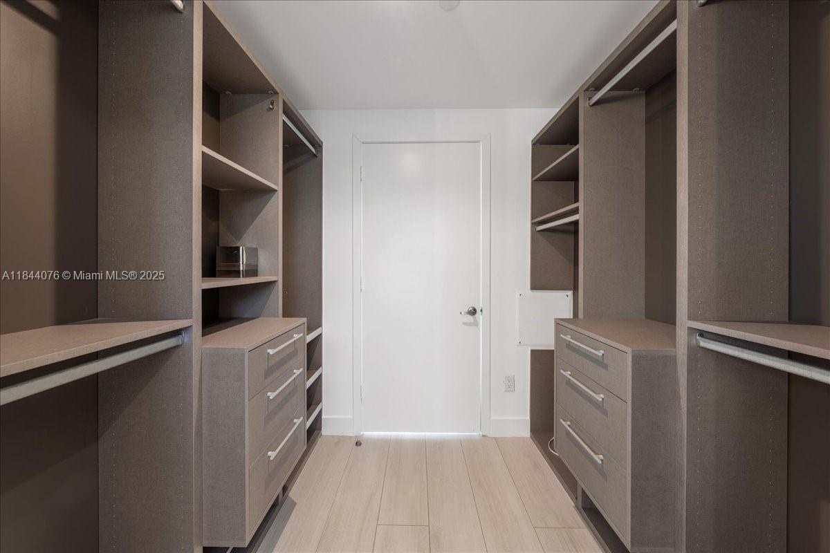 ONE BAY CONDO - Residential