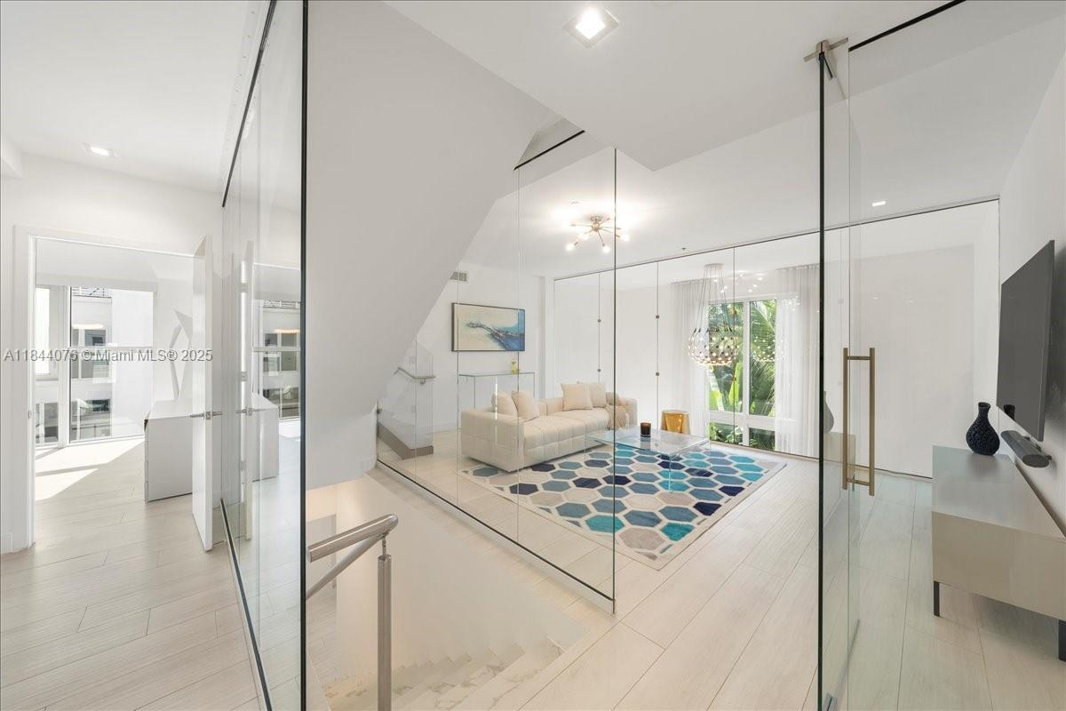 ONE BAY CONDO - Residential