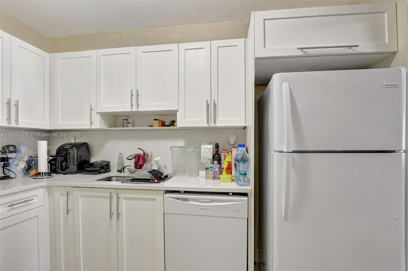 COCO CAY CONDO - Residential