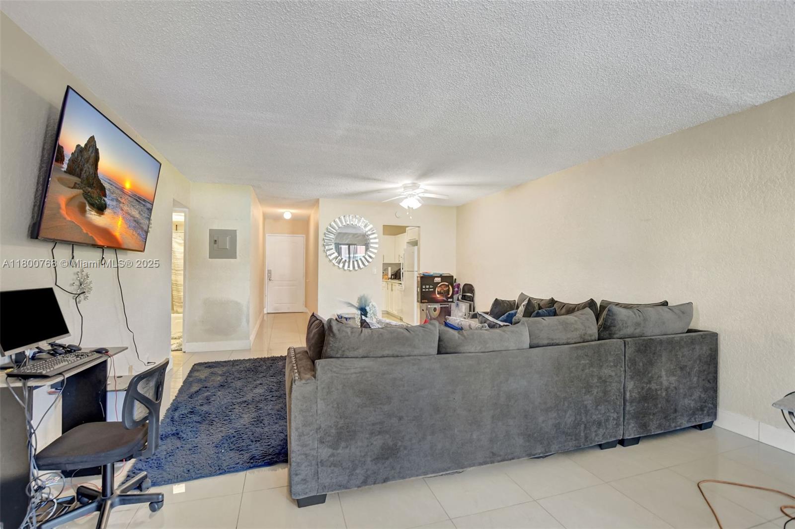 View photos, virtual tours, details... 760 SE 2nd Ave G206