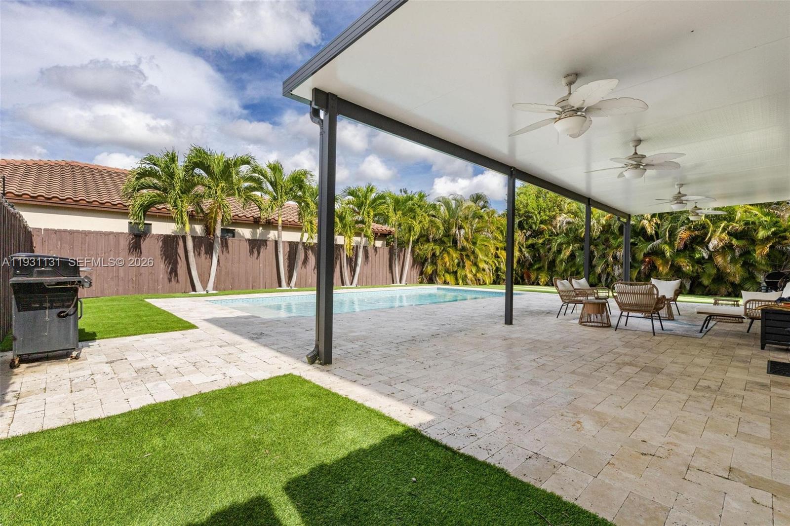 KINGMAN COMMONS - Residential