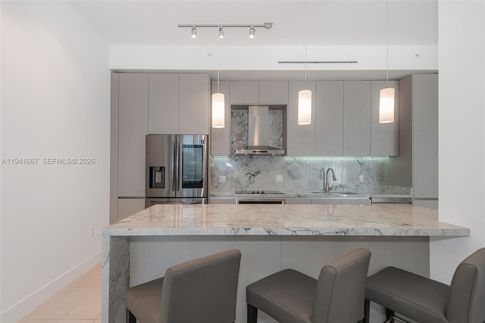 LINCOLN SUB - Residential