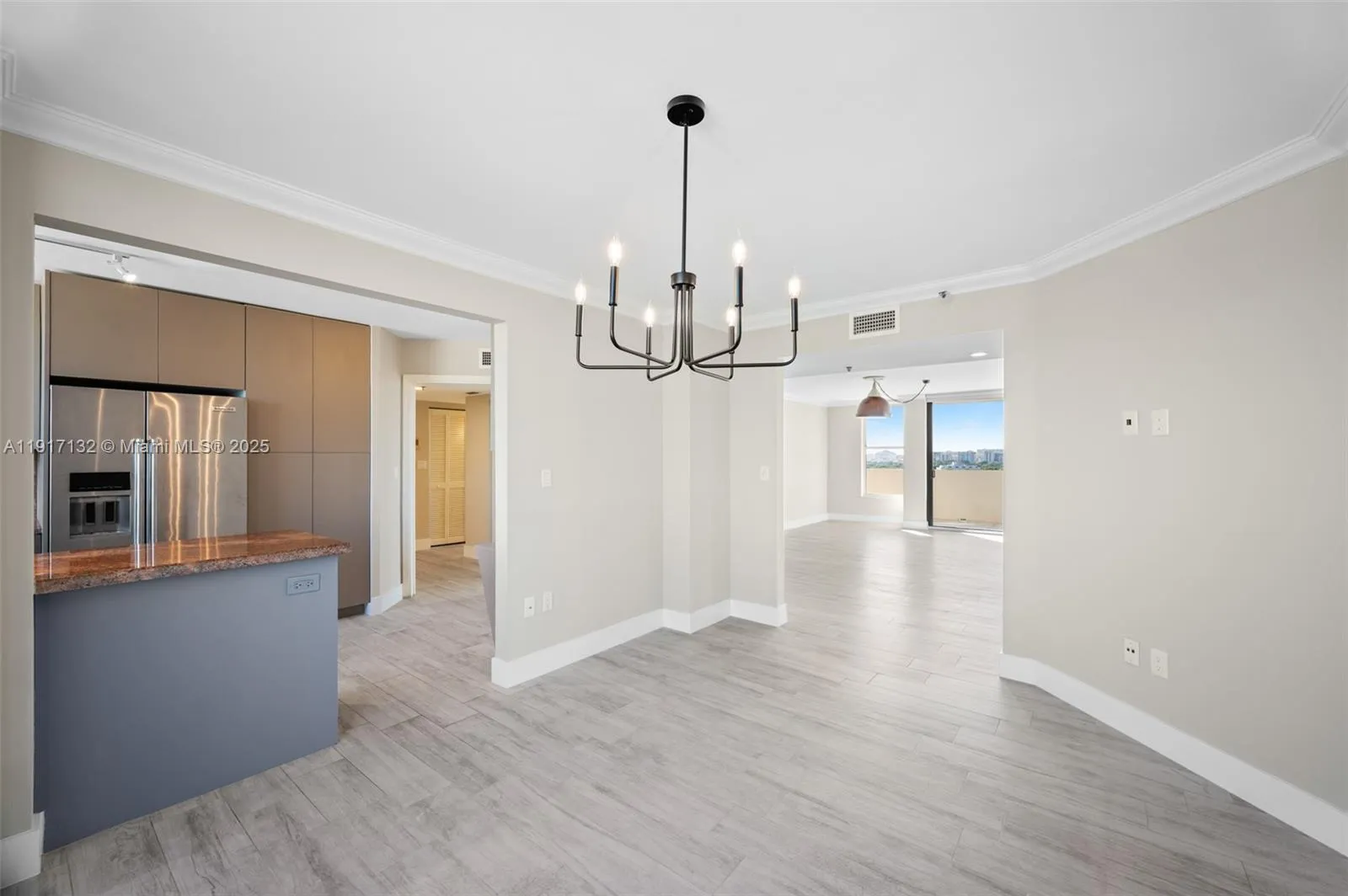 Coral Gables, Florida 33134, United States, 3 Bedrooms Bedrooms, ,4 BathroomsBathrooms,Residential,Active,246613