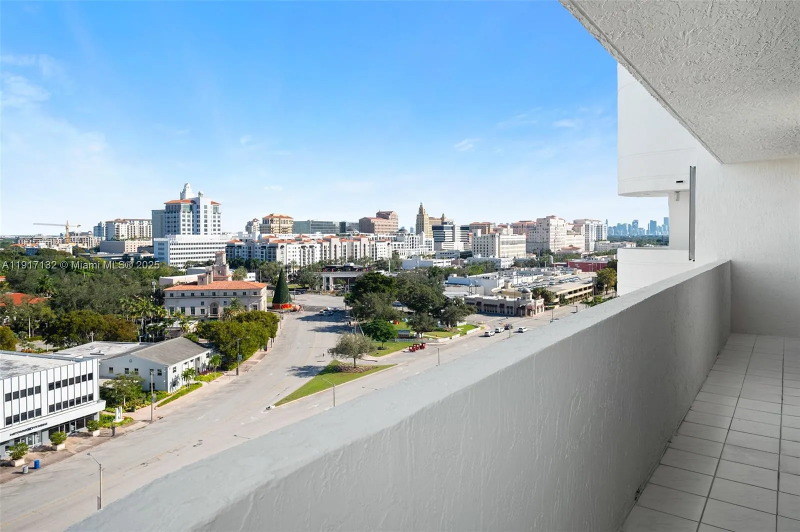 Coral Gables, Florida 33134, United States, 3 Bedrooms Bedrooms, ,4 BathroomsBathrooms,Residential,Active,246613