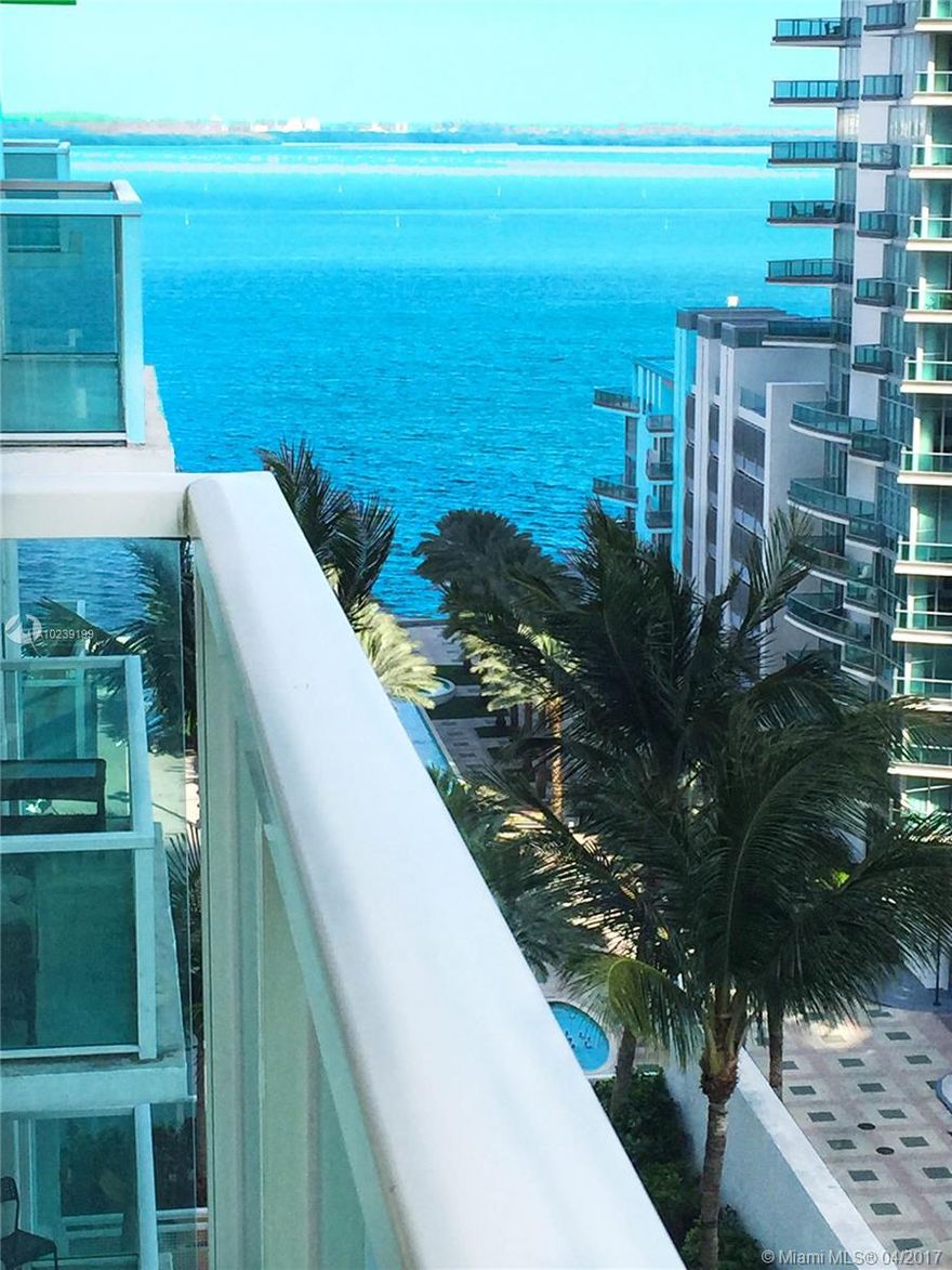 BEAUTIFUL BOUTIQUE BUILDING IN BRICKELL, 2/2 FULLY FURNISHED, PORCELAIN FLOORS THROUGHOUT, PARTIAL BAY VIEW, CENTRALLY LOCATED, WALK TO SHOPS, RESTAURANTS, BANKS AND WORK. 10 MIN DRIVE TO MIAMI BEACH AND MIDTOWN. TV IN EVERY ROOM, BLACK-OUTS IN BEDROOMS, TWO QUEEN SIZE BEDS, TURN-KEY READY.  24HR CONCIERGE AND VALET SERVICE.  FITNESS CENTER, POOL, SPA, CABANAS, LOUNGE ROOM, BUSINESS CENTER.  THAI RESTAURANT AND PET GROOMING / HOTEL IN THE BUILDING.  MINUTES TO I95.
DON'T WAIT, IT WON'T LAST!!