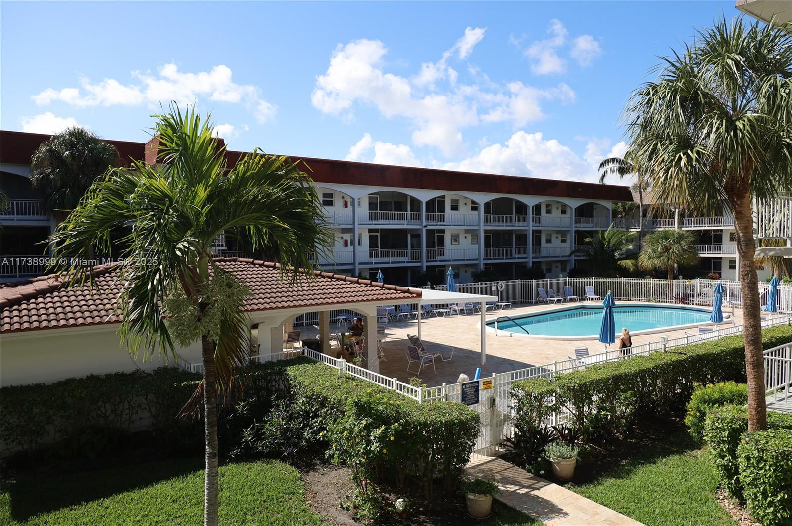 Property for Sale at 501 Blue Heron Dr 220-A, Hallandale Beach, Broward County, Florida - Bedrooms: 2 
Bathrooms: 2  - $249,900